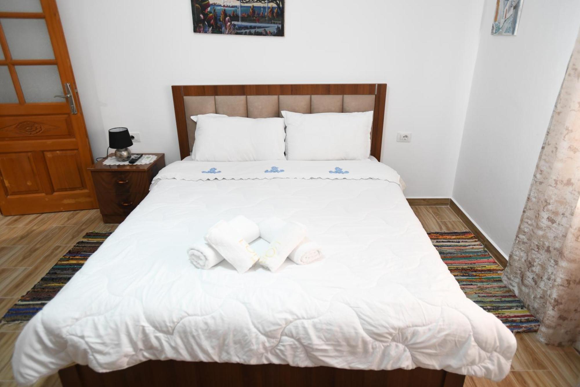 Guest House Luli Berat Exterior photo