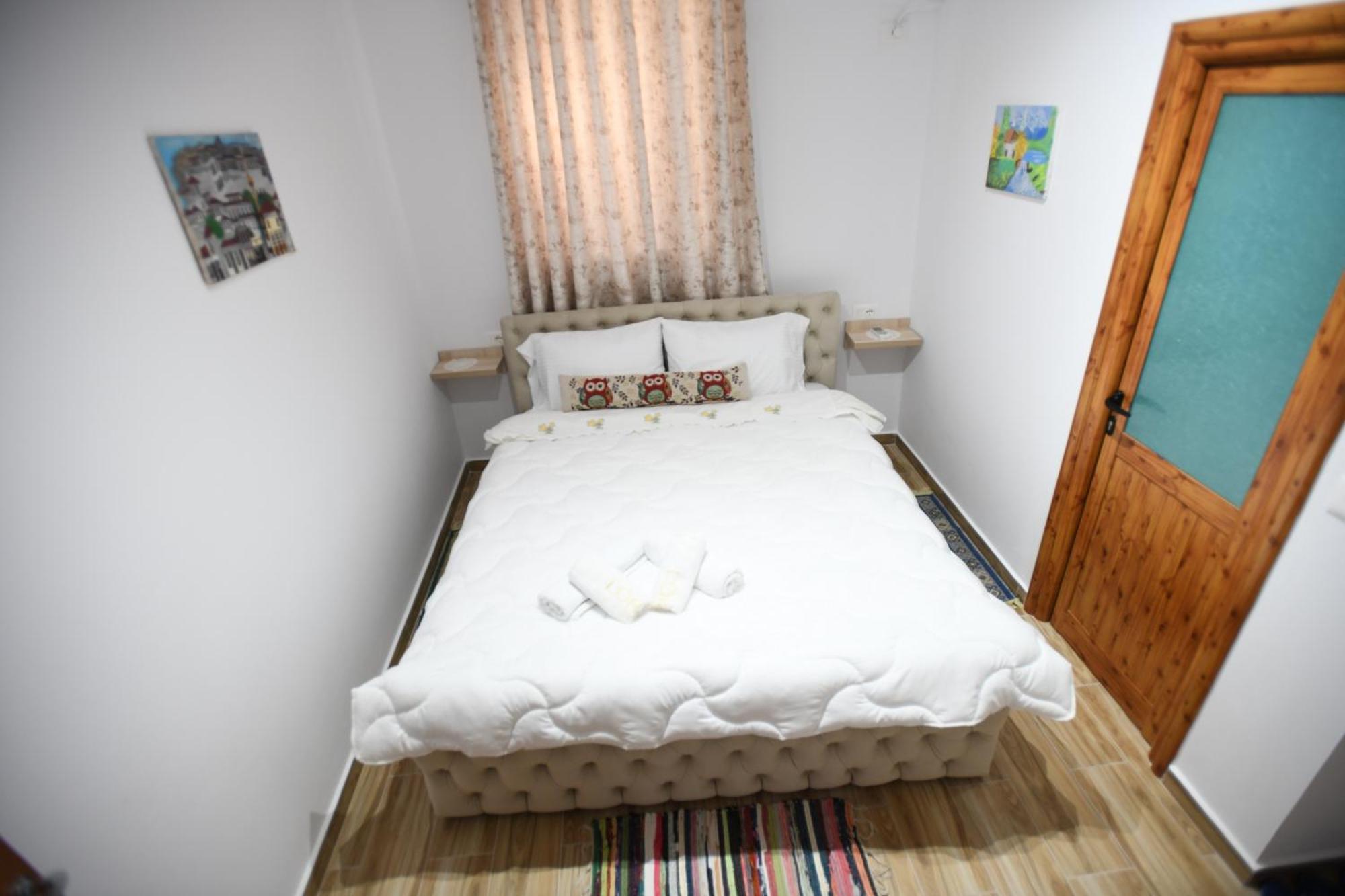 Guest House Luli Berat Exterior photo
