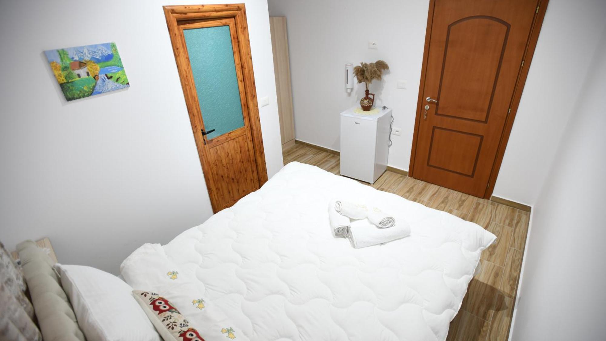 Guest House Luli Berat Exterior photo